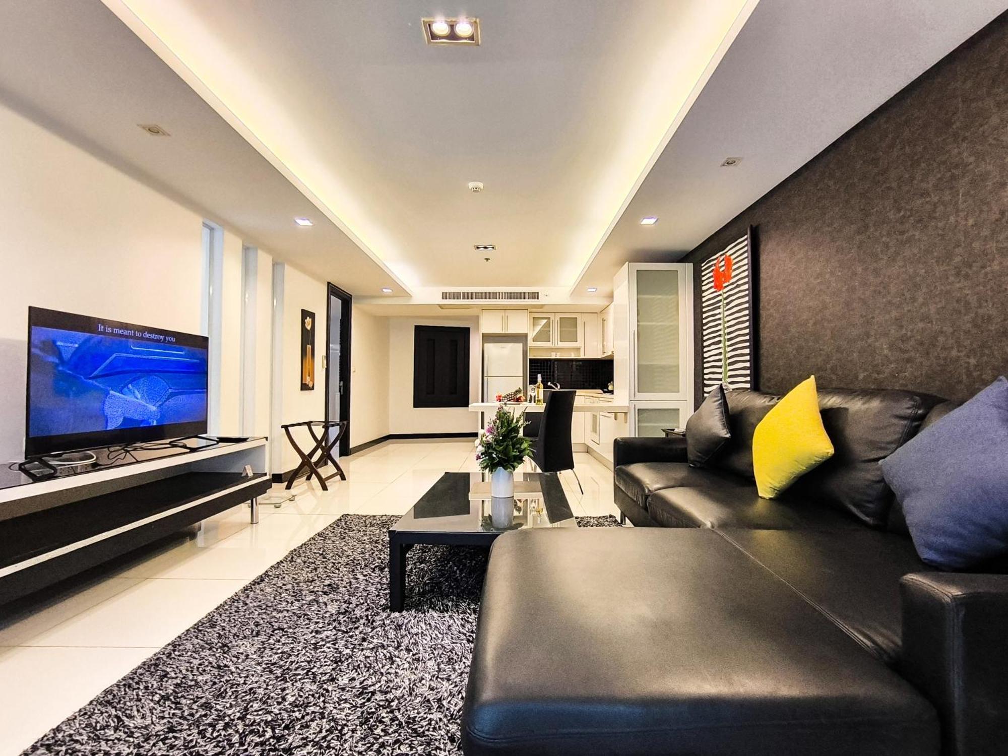 Nova Suites Pattaya By Compass Hospitality Bagian luar foto