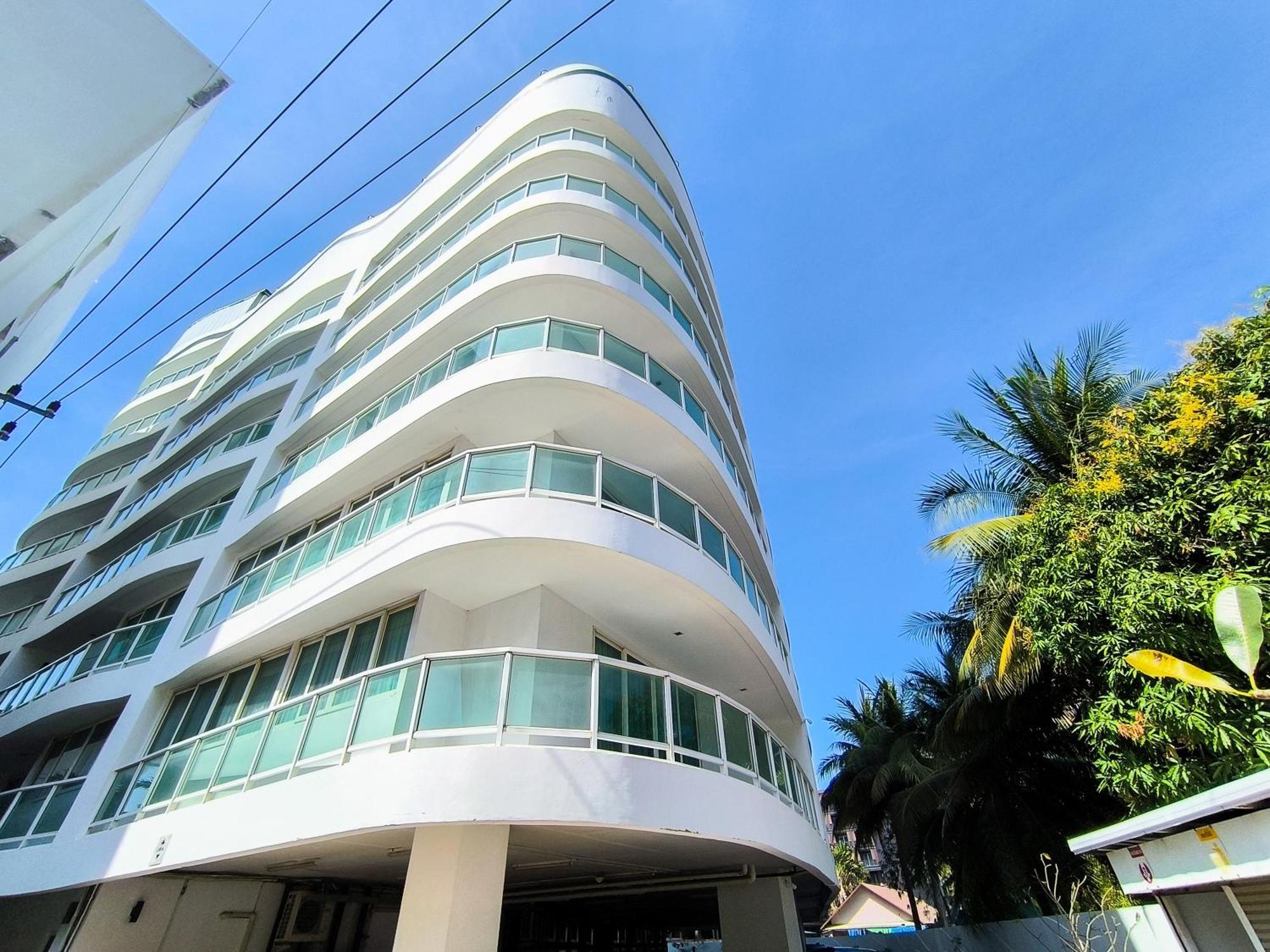 Nova Suites Pattaya By Compass Hospitality Bagian luar foto